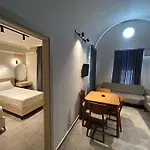 Ozukara 2 Apartahotel 3*
