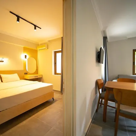 Ozukara 2 3* غومْبيت