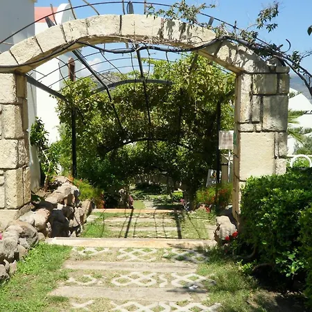 Aparthotel Ozukara 2